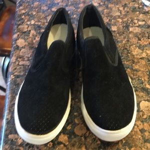 NWOT Black slip on Sneakers